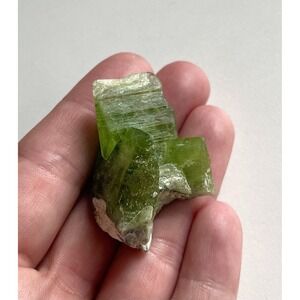 Natural‎ Raw Peridot Crystal Mineral Specimen From Pakistan 19g Healing